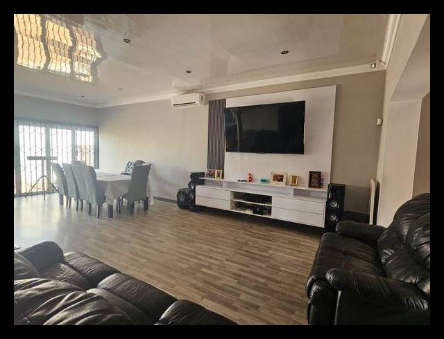 3 BEDROOM HOUSE FOR SALE IN NORTHMEAD